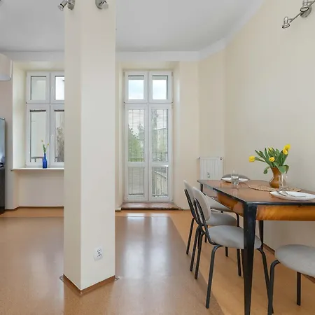 Apartmán Przytulny Z Dwiema Sypialniami Blisko Centrum By Renters Kolobřeh