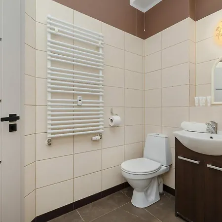 Przytulny Z Dwiema Sypialniami Blisko Centrum By Renters Kolobřeh