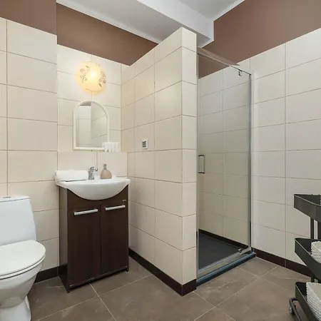 Przytulny Z Dwiema Sypialniami Blisko Centrum By Renters Apartmán Kolobřeh
