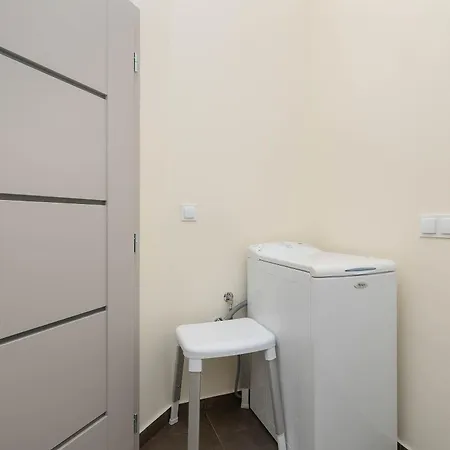 Apartmán Przytulny Z Dwiema Sypialniami Blisko Centrum By Renters